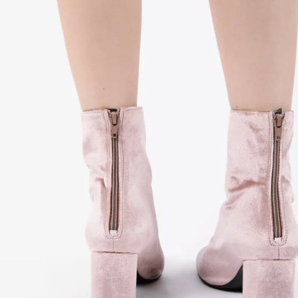 Free People Velvet Cecile Bootie Rose Block Heel Ankle Boots New! - Picture 5 of 12